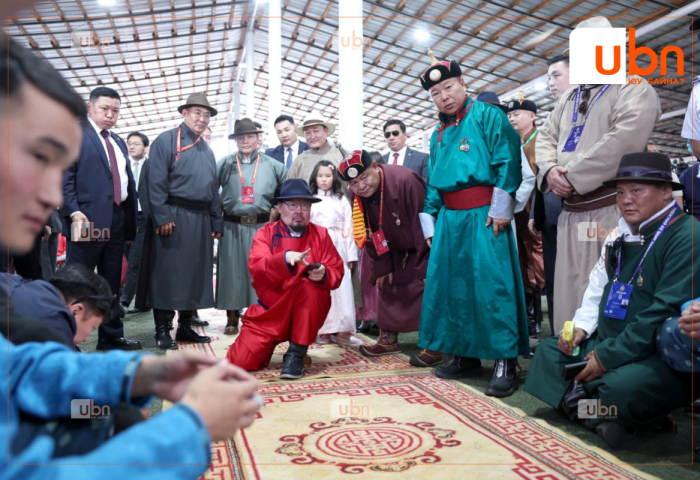 Ерөнхий сайд Г.Занданшатар шагайн алтан зурхайн анхны сумыг тавилаа
