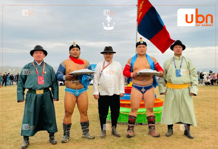 Уяачдын наадмын бөхийн барилдаанд цэргийн арслан Г.Жамбалдорж түрүүллээ