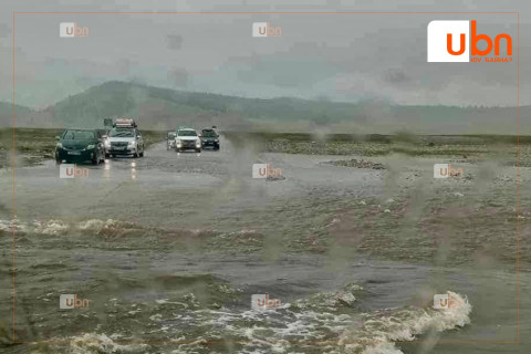 Мөрөн сумаас Хатгал чиглэлийн замд байдаг “Бэрхэмшийн сайр“ руу үерийн ус оржээ