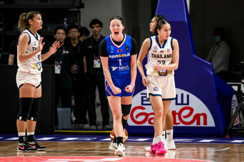 МУГТ О.Хулан, Н.Нандинхүсэл, Б.Ариунцэцэг тэргүүтэй эмэгтэй шигшээ багийнхан АЗИЙН АВАРГЫН АНХНЫ ХОЖЛОО АВЛАА