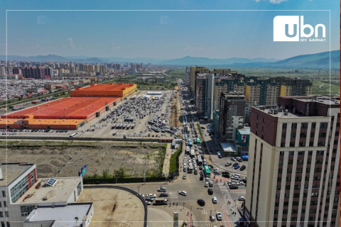 Өнөөдрөөс Дүнжингарав, Натур, Барс-2 худалдааны төв ажиллаж эхэллээ