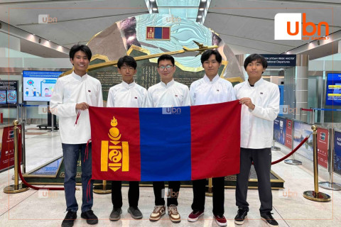 Олон улсын физикийн 55 дугаар олимпиадaд оролцох Монгол Улсын баг Франц Улсыг зорилоо