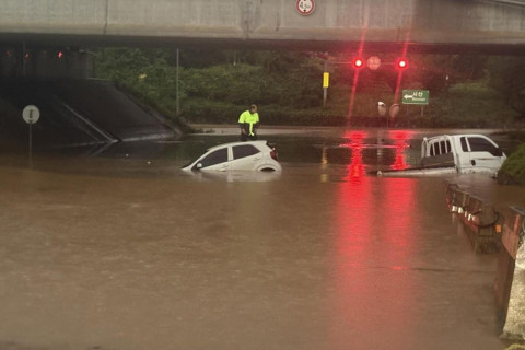 БНСУ-д үерийн улмаас 4 хүн амиа алдаж, 1300 гаруй оршин суугчийг нүүлгэн шилжүүлээд байна