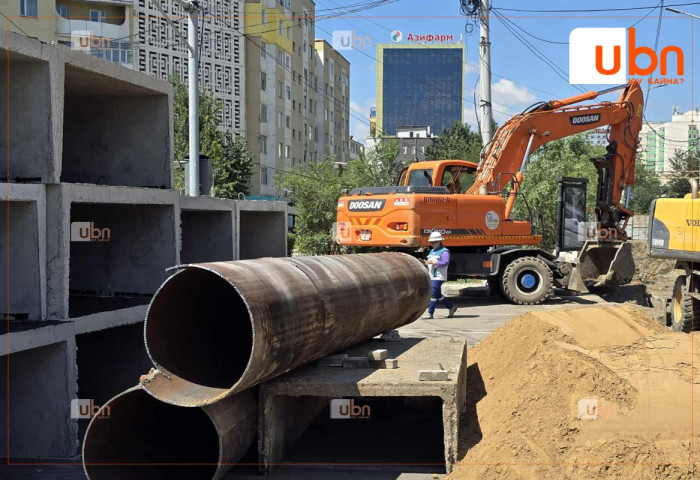 Дулааны 11 Г, Д үндсэн шугам угсрах ажлыг наадмын амралтын өдрүүдээр гүйцэтгэж, авто замыг хучиж байна