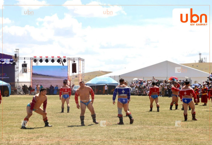 ФОТО: Автотээврийн салбар үүсэж хөгжсөний 100 жилийн ойд зориулсан 256 бөхийн барилдааны нэгийн даваа эхэллээ