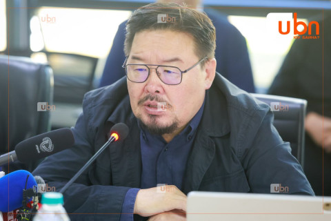 Ерөнхий сайд Г.Занданшатар “Эрдэнэс Тавантолгой” ХК-д ажиллах үеэрээ нүүрс тээвэрлэлт, “ТНАЛТ”-тэй холбоотой асуудалд шалгалт хийж, хуулийн байгууллагад шилжүүлэхийг үүрэг болголоо