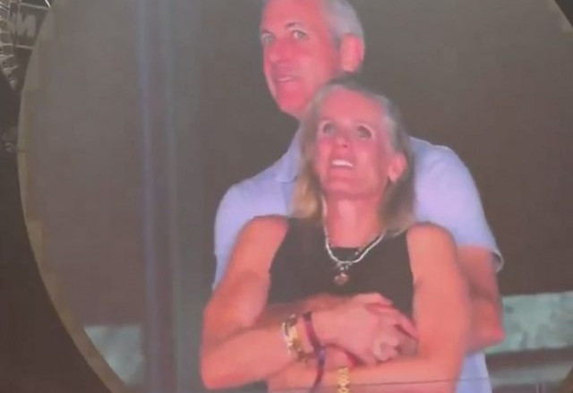 “Astronomer” компанийн ТУЗ гүйцэтгэх захирал Энди Байронийг үүрэгт ажлаас нь чөлөөлжээ