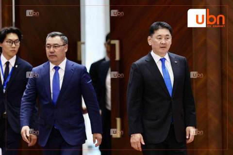 Монгол Улсын Ерөнхийлөгч У.Хүрэлсүх, Бүгд Найрамдах Киргиз Улсын Ерөнхийлөгч С.Жапаров нар албан ёсны хэлэлцээ хийлээ