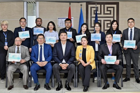 Олон улсын иргэний нисэхийн байгууллага  (ICAO)-ын стандартчилагдсан сургалтыг заах багшийг нисэхийн сургалтын төвд бэлтгэж эхэллээ