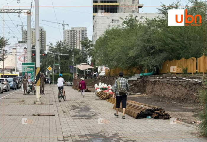 45 дугаар сургуулийн урд талд түр байгууламж барьсан зөрчлийг арилгуулжээ