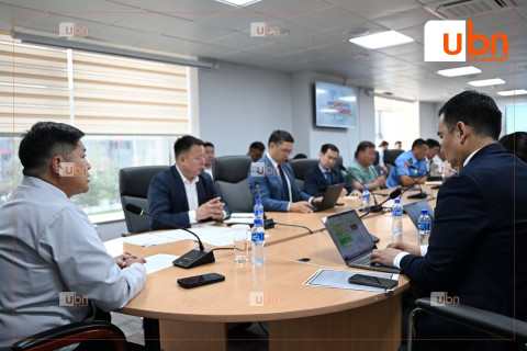 “Дөлгөөн нуур” орчимд байрлах ЕБ-ын 4 дүгээр сургуулийн ойролцоох хуучны орон сууцны барилгын үзэмжийг сайжруулахыг онцгойлон ҮҮРЭГДЭВ