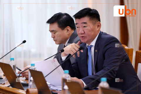 “Антре гоулд” ХХК, “Петрочайна дачин тамсаг“ ХХК, “Бадрах Энержи“ ХХК зэрэг компанийн хөрөнгө оруулагчидтай хэлэлцээ хийнэ