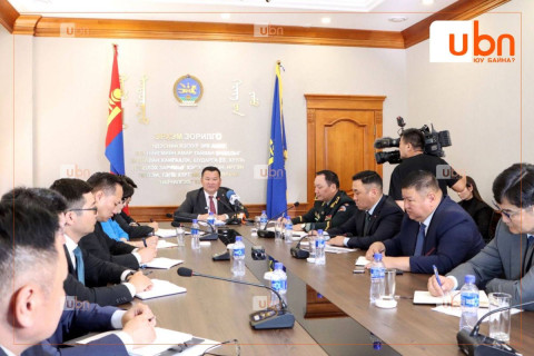 ХЗДХ-ийн сайд Л.Мөнхбаатар хар тамхи мансууруулах бодистой тэмцэх асуудлаар ЦЕГ, ШШГЕГ, ХХЕГ-ын удирдлагуудад үүрэг чиглэл өгөв