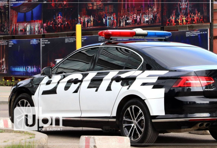 Дарханд хүүхэд хулгайлахыг завдсан 30 орчим насны эрэгтэйг эрэн сурвалжилж байна