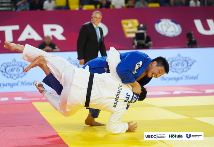 Б.Гончигсүрэн аваргын төлөө барилдахаар боллоо