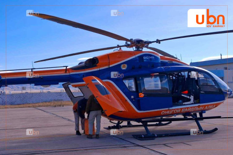 Хөвсгөл аймагт гарсан түймрийн голомтод ажиллах алба хаагчдыг нисдэг тэргээр хүргэж байна