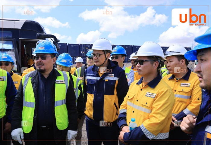 “Тавантолгойн нүүрс ачих логистикийн төвд үүссэн асуудалд БЭТ-ийн баг шуурхай арга хэмжээ авч эхэлжээ