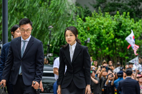 ​ БНСУ: Прокурорууд тэргүүн хатагтай асан Kim Keon Hee-г баривчлах хүсэлт гаргалаа  ​