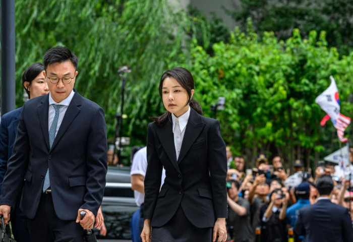 ​ БНСУ: Прокурорууд тэргүүн хатагтай асан Kim Keon Hee-г баривчлах хүсэлт гаргалаа  ​