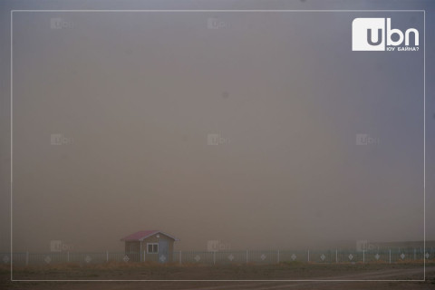 СЭРЭМЖЛҮҮЛЭГ: Говь-Алтайн нутаг, Баянхонгорын өмнөд хэсгээр салхи секундэд 18-20 метр давж ширүүснэ