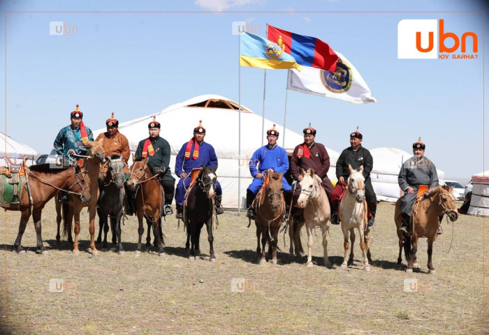 Өмнөговь аймагт “Говь гурван сайханы тойром харваа” нээлтээ хийлээ