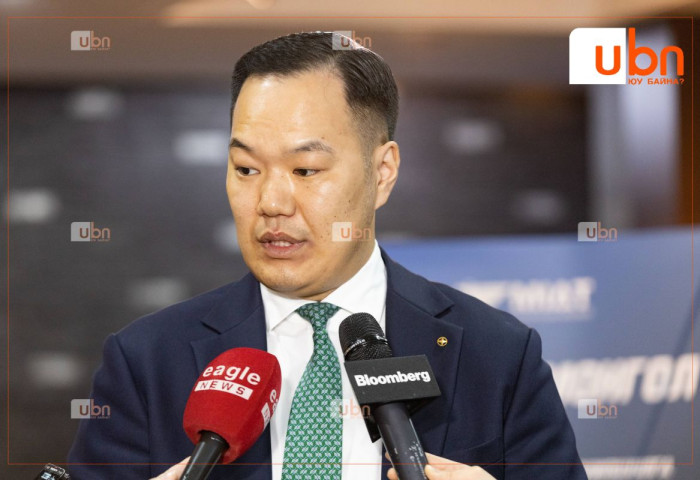 Б.Мөнхтамир: Би 30 сая төгрөгийн цалин авдаггүй. Уул уурхайн компанийн захирлуудтай андуураад хэлчих шиг болсон