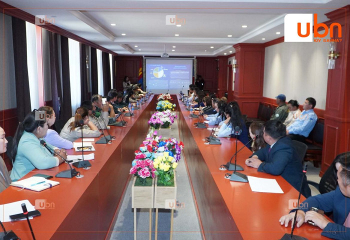 БОУАӨ-ийн сайд Б.Батбаатар Завхан аймагт ажиллаж,  ойн хөнөөлт шавж, бэлчээрийн доройтол зэрэг асуудлуудаар Засаг дарга Г.Өнөрбаяр болон салбарын төлөөлөлтэй уулзлаа