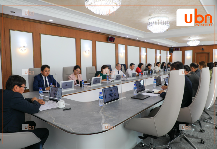 БОЛОВСРОЛЫН ЯАМ: Массажны сандал аваагүй. Зүгээр л налуургатай сандал