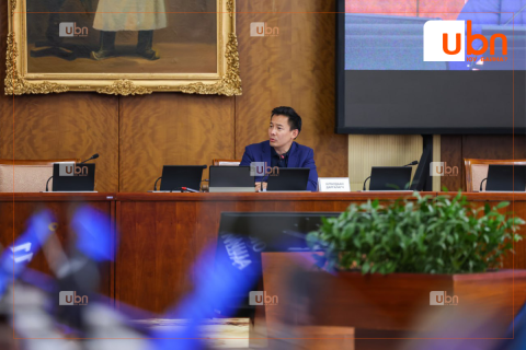 Оюутолгойн бүлэг ордын ашиглалтын талаар хянан шалгах түр хорооны даргаар УИХ-ын гишүүн О.Батнайрамдалыг сонголоо