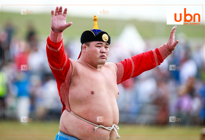 Улсын арслан Э.Оюунболд түрүүллээ