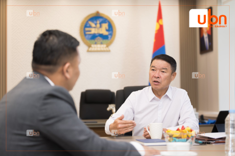 Цэргийн төв эмнэлгийг Баянзүрх дүүргийн иргэдэд нээлттэй болгох асуудлаар санал солилцлоо