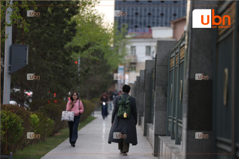 АМРАХ АГШИН: Бидний анзаарах завгүй ажилладаг хотын өглөөний 06.00 цаг