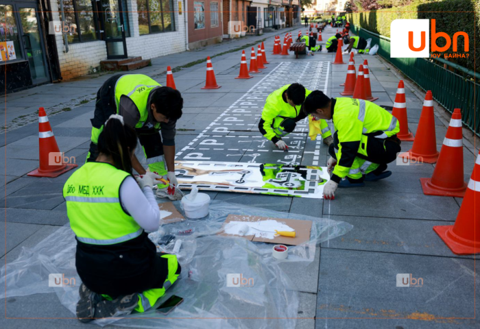 Төв зам дагуу цахилгаан дугуй, скүүтэрийн зогсоол хийж эхэллээ