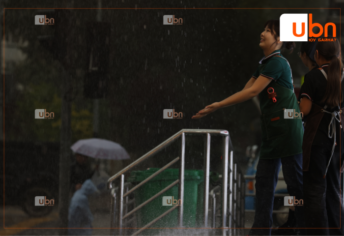 Маргааш бага зэргийн аадар бороотой, 17 хэм дулаан