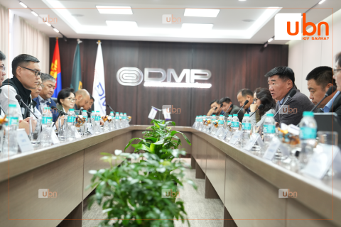 “Дархан төмөрлөгийн үйлдвэр”-ийн ашиг нэмэгдэж, үйлдвэрлэл өссөн хагас жил