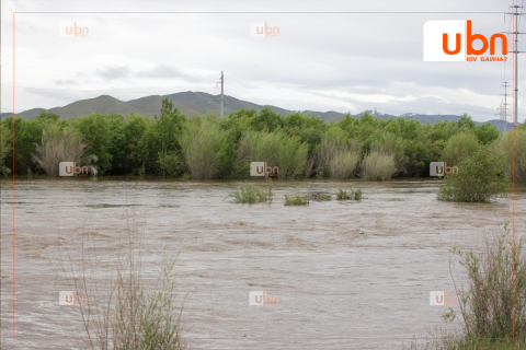 Туул гол олон жилийн дундаж түвшнийг 15-45 см даван үерлэж байна