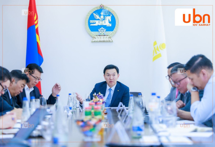 Тэргүүн шадар сайд бөгөөд Эдийн засаг, хөгжлийн сайд Н.Учрал Сайдын зөвлөлөө бүрдүүллээ