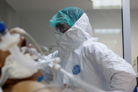 АНУ-д 300 мянган хүн коронавирусний улмаас нас баржээ