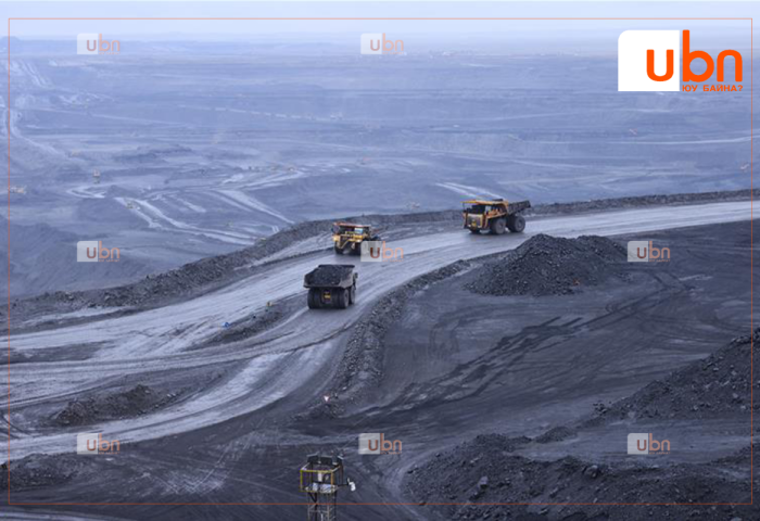 “Эрдэнэс Тавантолгой“ ХК-ийн овоолгын талбайд автосамосвал онхолдсоны улмаас 40 орчим насны эрэгтэй нас баржээ