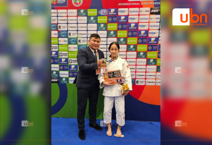 Х.Цагаанбаатарын шавь Б.Хулан өсвөрийн ДАШТ-ээс хүрэл медаль хүртлээ