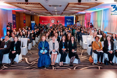 Голомт банк “Дэлхийн бизнес эрхлэгч эмэгтэйчүүдийн чуулга уулзалт”-д дэмжигч байгууллагаар ажиллалаа