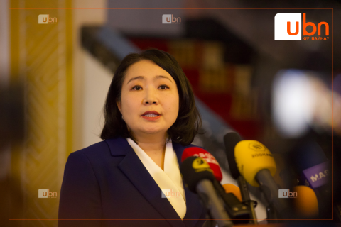 ШУУД: УИХ-ын гишүүн О.Номинчимэг, Ч.Анар нарын гишүүд хичээлийн шинэ жил эхлэх гэж буйтай холбогдуулан электрон тамхи, тамхидалтын асуудлаар мэдээлэл хийж байна