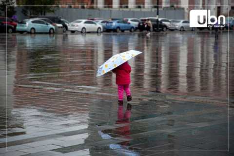 Улаанбаатарт 17 хэм дулаан, бороотой
