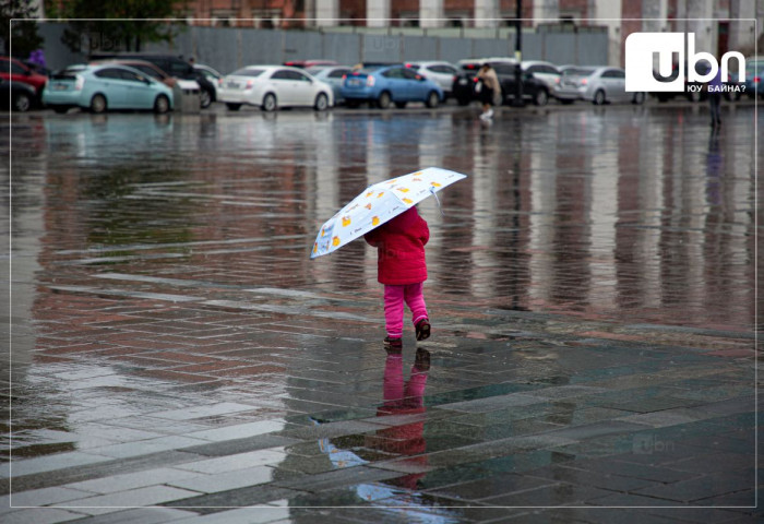 Улаанбаатарт 17 хэм дулаан, бороотой