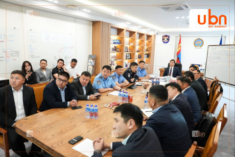 НИТХ-ын дарга А.Баяр түгжрэлийг бууруулах ажлын хүрээнд даатгалын салбарын төлөөллүүдтэй уулзлаа