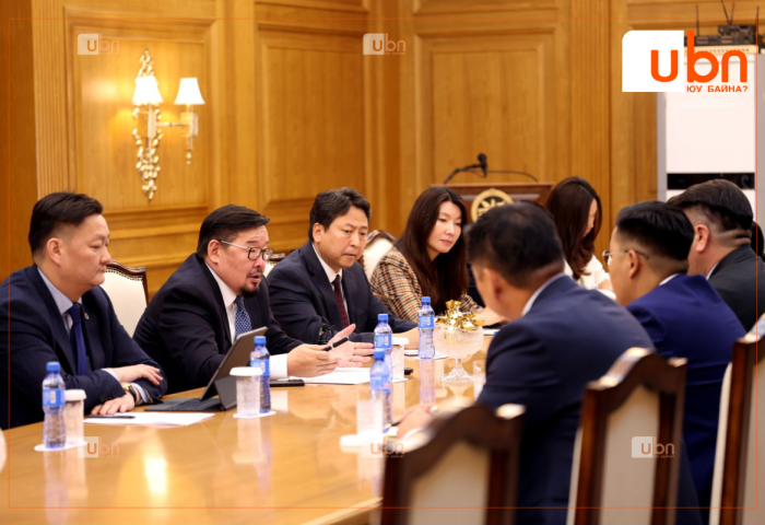 Ачаалал хэтэрсэн сургуулиудад шуурхай зохицуулалт хийхийг Ерөнхий сайд үүрэг болголоо