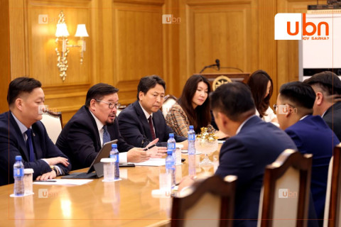 Нэг ангид 70 хүүхэд хуваарилагдсантай холбоотой асуудалд яаралтай зохицуулалт хийхийг Ерөнхий сайд үүрэг болголоо