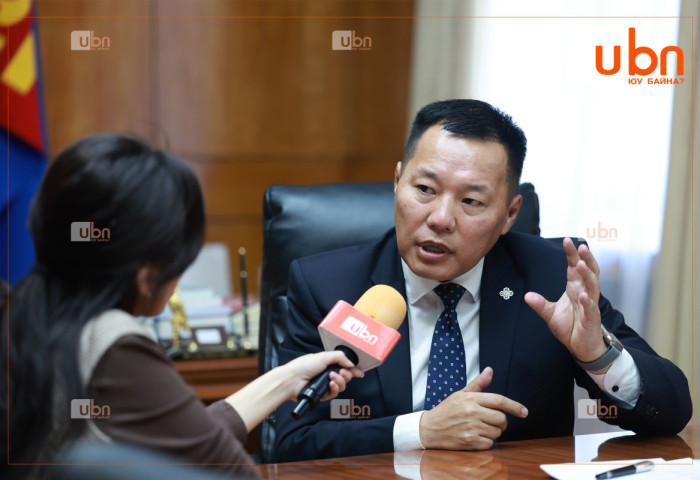 О.ЦОГТГЭРЭЛ: АН автомашинаар бол бид эрээвэр, хураавар олон зүйлийг угсарчихсан “давхиж“ байна