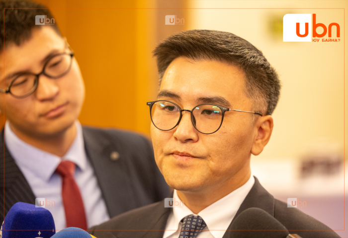 “ЗГ-т хамтрах санал ирвэл АН-аас уучлалт гуй, ардчилсан хотоос Х.Нямбаатарыг канондсон хувилбаруудынх нь хамт авч хая гэх мэт шаардлагуудыг тавих ёстой“