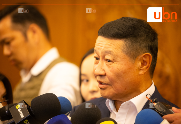 “Намын дарга надад таалагдах бус ардчиллын үнэт зүйл дээрээ зогсож чаддаг, шударга хүн байх ёстой“